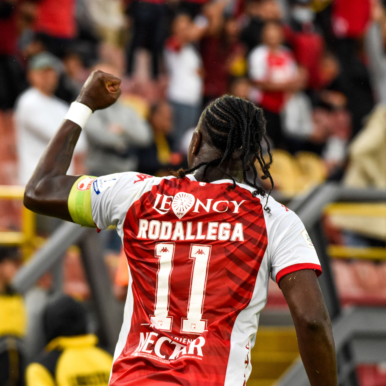 Rodallega şampiyonluk golünü sakat ayağıyla attı!