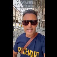 Mustafa Sandal, Almanya'da domates fiyatlarını inceledi