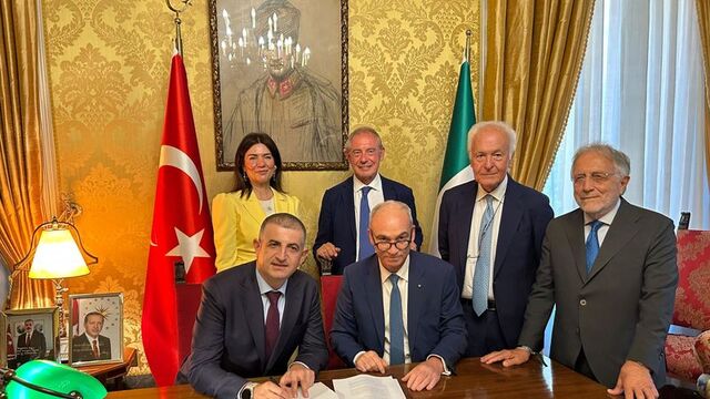 Baykar, İtalyan havacılık devi Piaggio'yu satın aldı