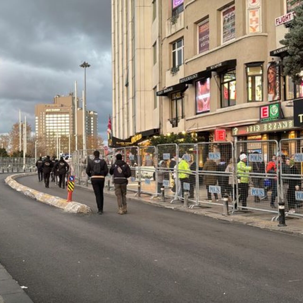 Beyoğlu'nda Güvenlik Önlemleri: Toplantı ve Gösteri Yasağı Uygulanacak