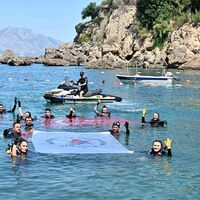 Antalya'nın 5 plajına "Mavi Bayrak" asıldı | Son dakika haberleri thumbnail