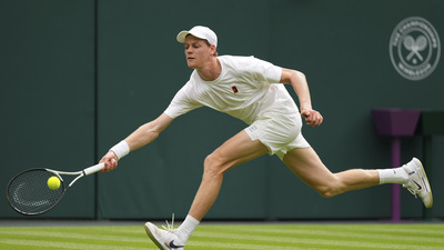 Jannik Sinner, ikinci tur biletini aldı