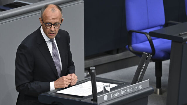 Almanya'dan 'nükleer şemsiye' açıklaması