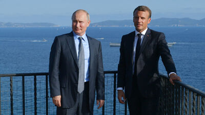 Putin Macron ile görüştü