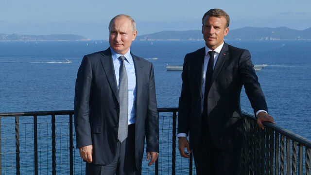 Putin Macron ile görüştü