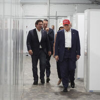 Trump "Timsah Alcatraz'ı" ziyaret etti