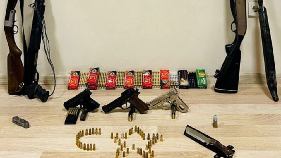 Sosyal medyadan silah paylaşımı yaptı