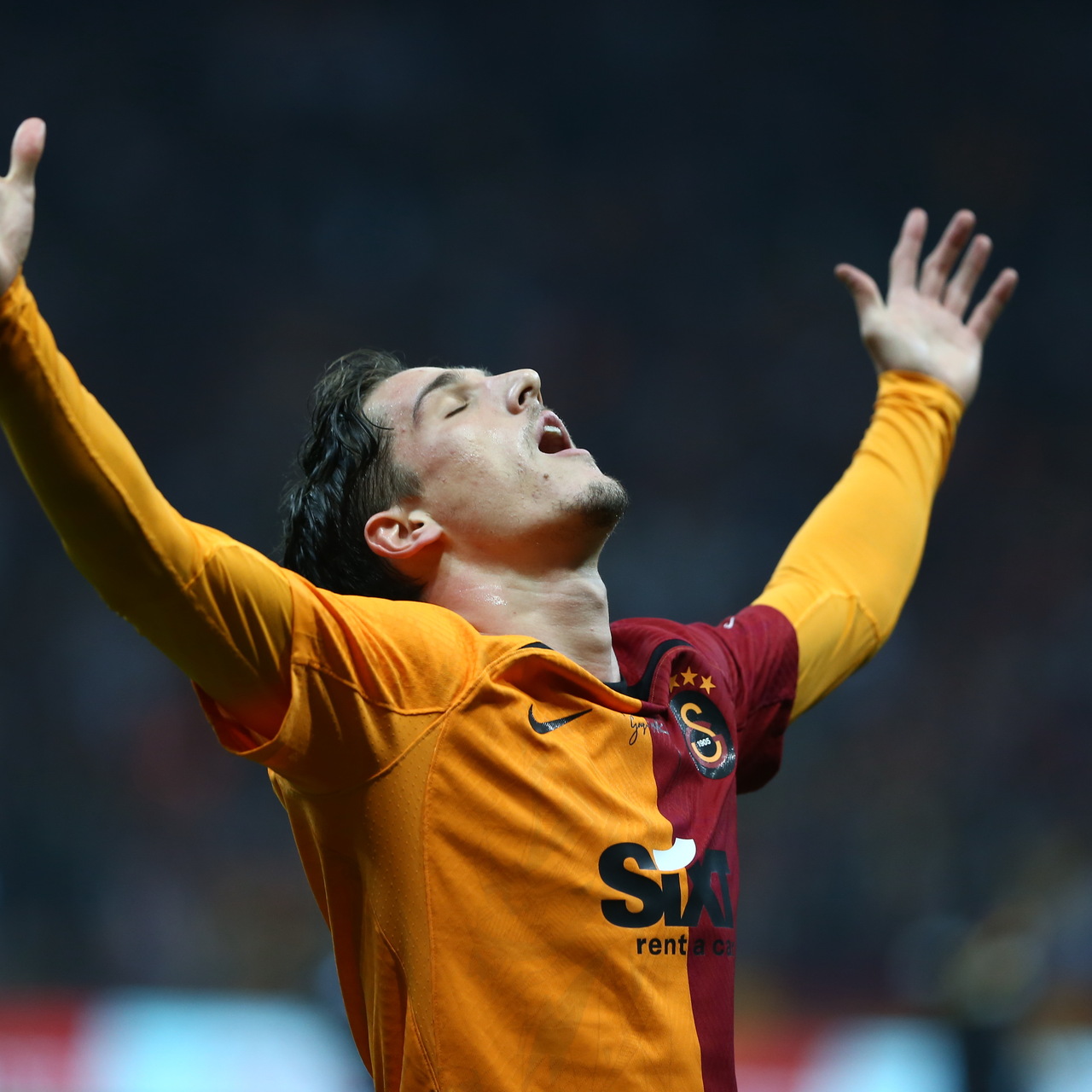 Zaniolo kalacak mı? Menajeri açıkladı