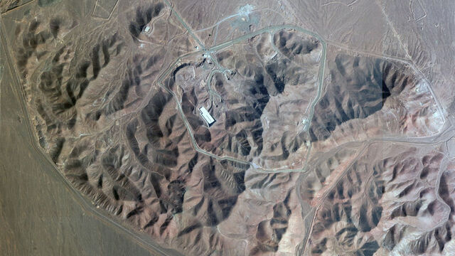 İran: Nükleer sanayi bombalamayla yok edilemez