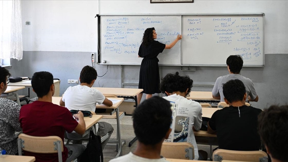 MEB'in destekleme ve yetiştirme kursları ile yaz okullarında eğitimler başladı