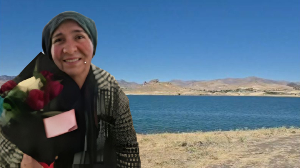 Serinlemek için girdiği barajda boğuldu