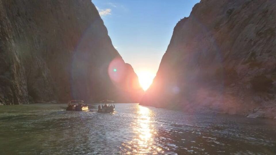 Yılın sadece 10 günü görülebilen manzara!