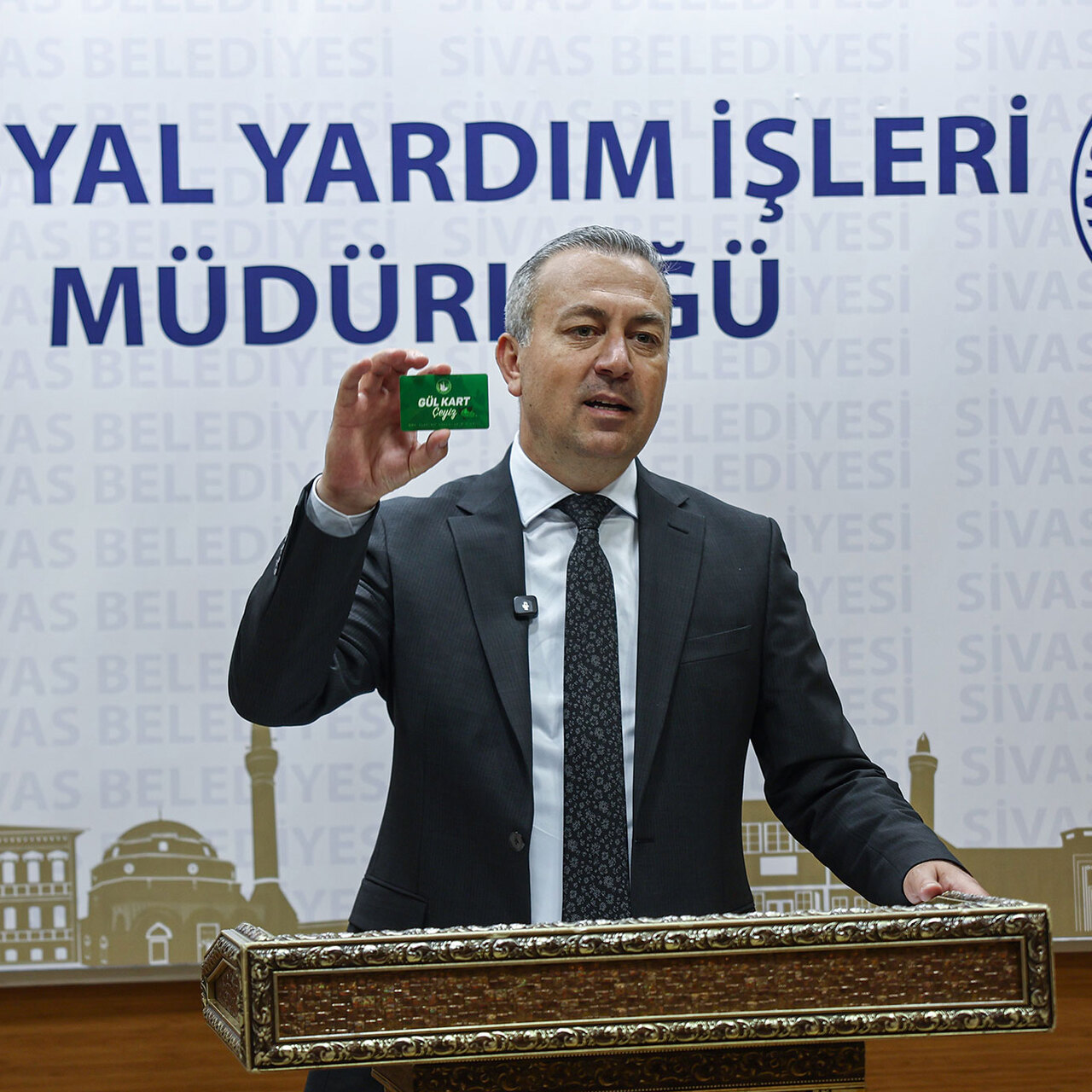 Sivas'ta evlenen çiftlere 20 bin TL destek