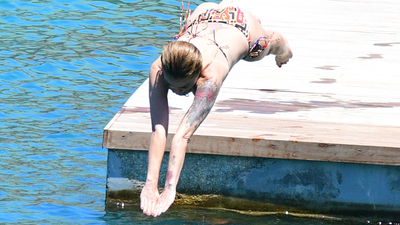 İskelede balıklama şov