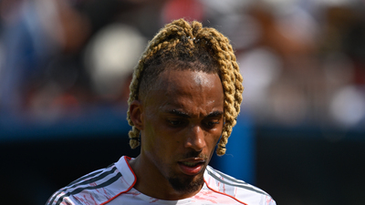 Cimbom'a Sacha Boey'den kötü haber!