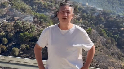 Ünlü şarkıcı yangın bölgesinde