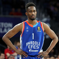 Anadolu Efes’te transfer hareketliliği sürüyor!