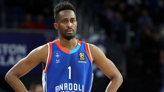 Anadolu Efes’te transfer hareketliliği sürüyor!