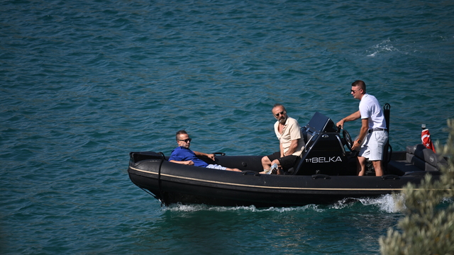 Ünlü oyuncular birlikte tatil yaptı