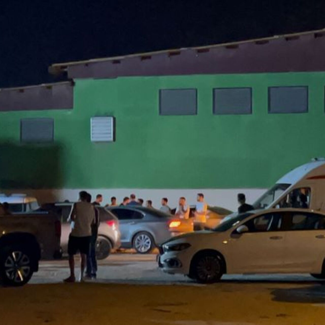 İş yerine silahlı saldırı: 1 ölü, 1 yaralı