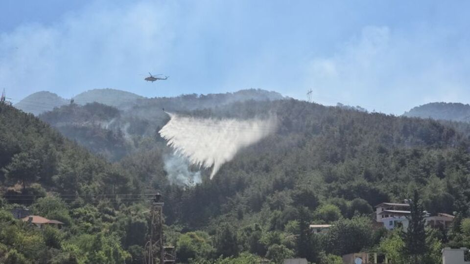 Hatay'daki yangına müdahale sürüyor
