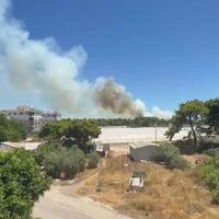 Muratpaşa'daki yangın kontrol altında