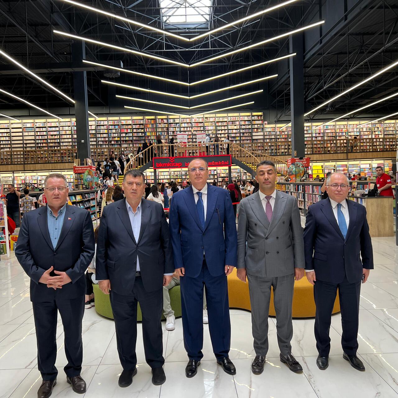 Tekdağ’dan BKM Kitap’a ziyaret