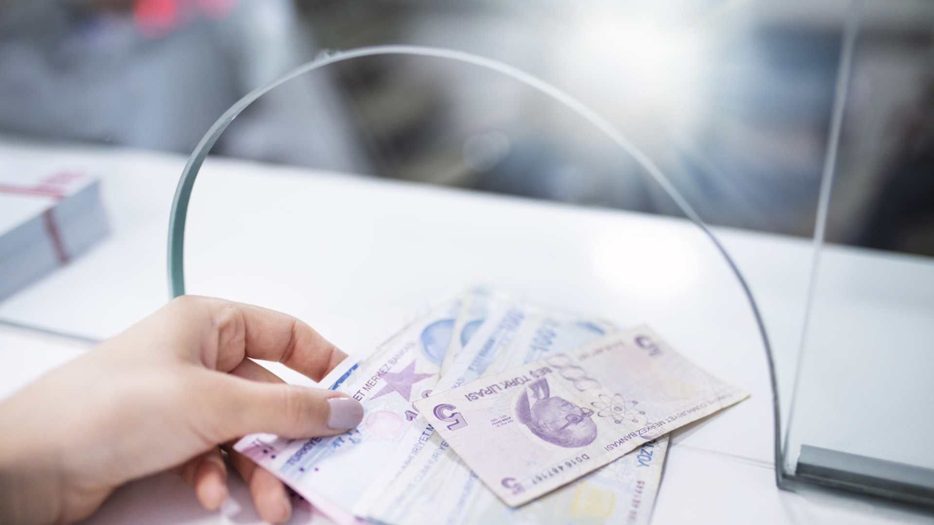 2025 Temmuz Emekli Promosyonları: Hangi Banka Ne Kadar Veriyor? İşte Detaylar!