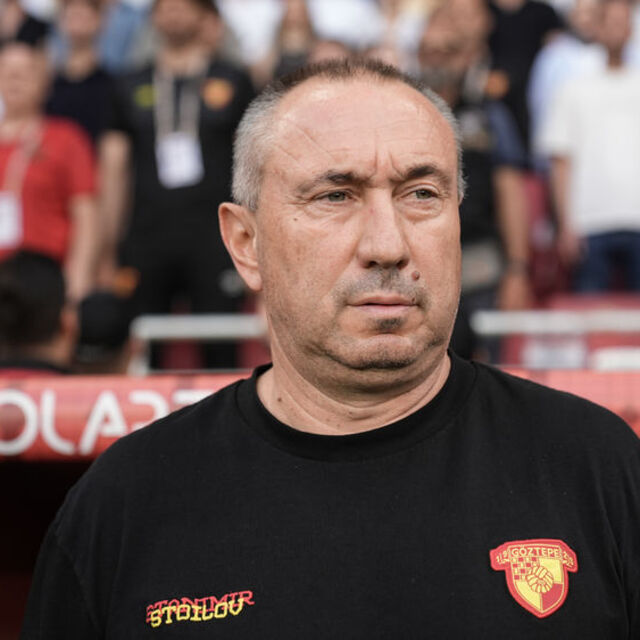 Stoilov'dan transfer açıklaması!