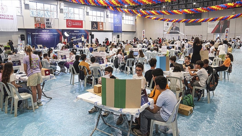 DENEYAP Teknoloji Atölyelerinden 81 ilde proje şenliği