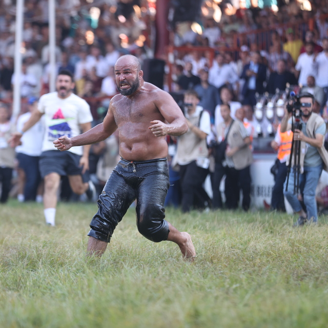 Kırkpınar Yağlı Güreşleri'nde başpehlivan Orhan Okulu!
