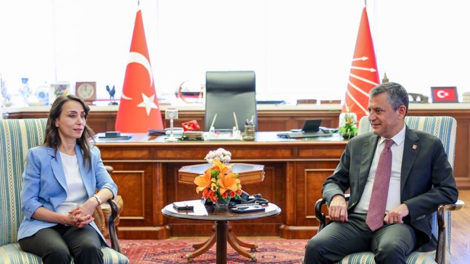 DEM Parti heyetinden Özel'e ziyaret