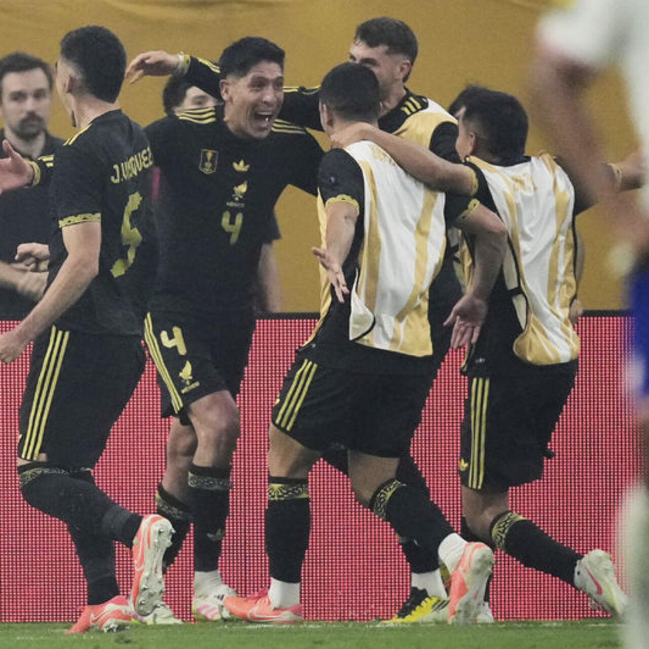 CONCACAF Altın Kupa Meksika'nın!