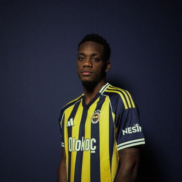 Fenerbahçe'nin ilk Kolombiyalı oyuncusu Duran!