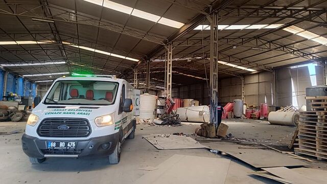 Fabrikadaki patlamada can kaybı var!