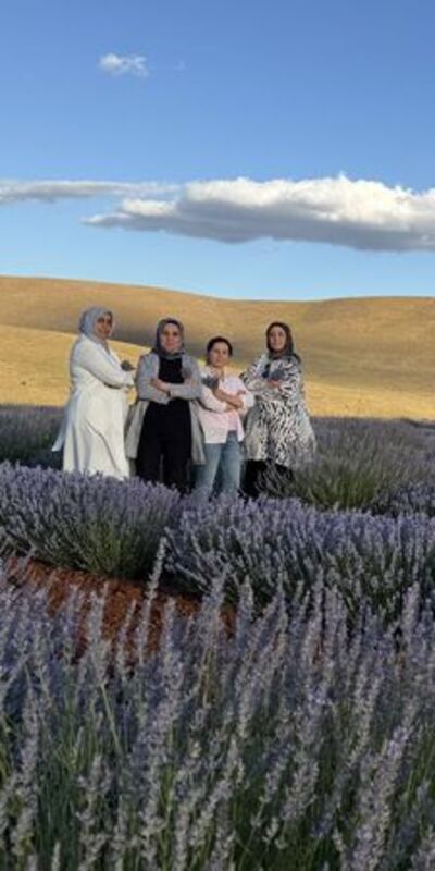 Kahramanmaraş'ın "mor tarlası" kadınlara emanet