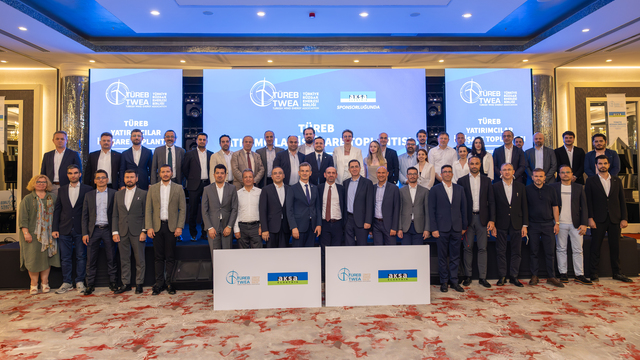 TÜREB ve Aksa Elektrik, yatırımcı paydaşları bir araya getirdi