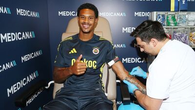 Fenerbahçe'de sağlık kontrolleri devam ediyor