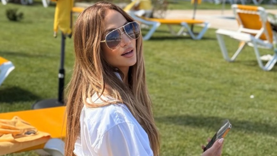 Konser öncesi bikini şov!