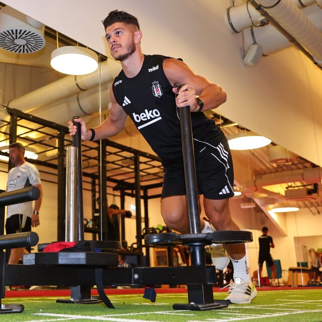 Beşiktaş yeni sezon mesaisine devam ediyor!