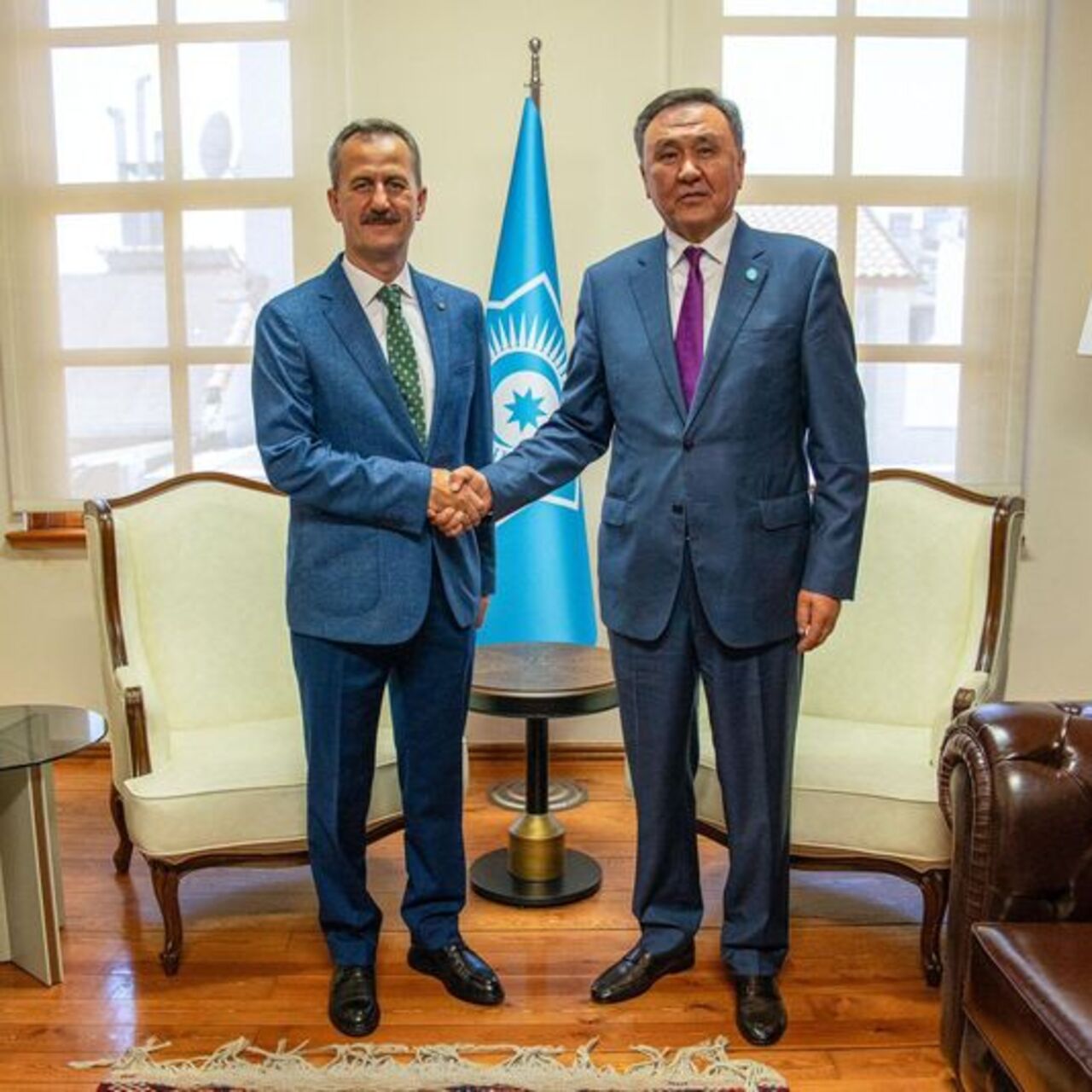 SSB Başkanı Görgün, TDT Genel Sekreteri Omuralıev ile görüştü
