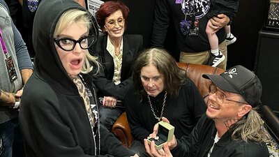 Veda konserinde evlilik teklifi