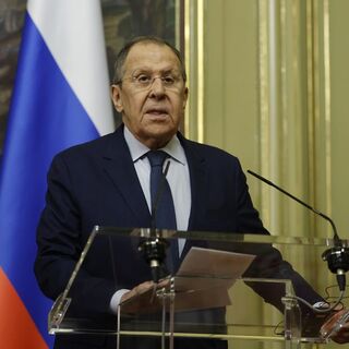 Lavrov: Ukrayna silahsızlandırılmalı