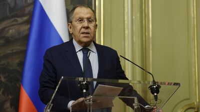 Lavrov: Ukrayna silahsızlandırılmalı