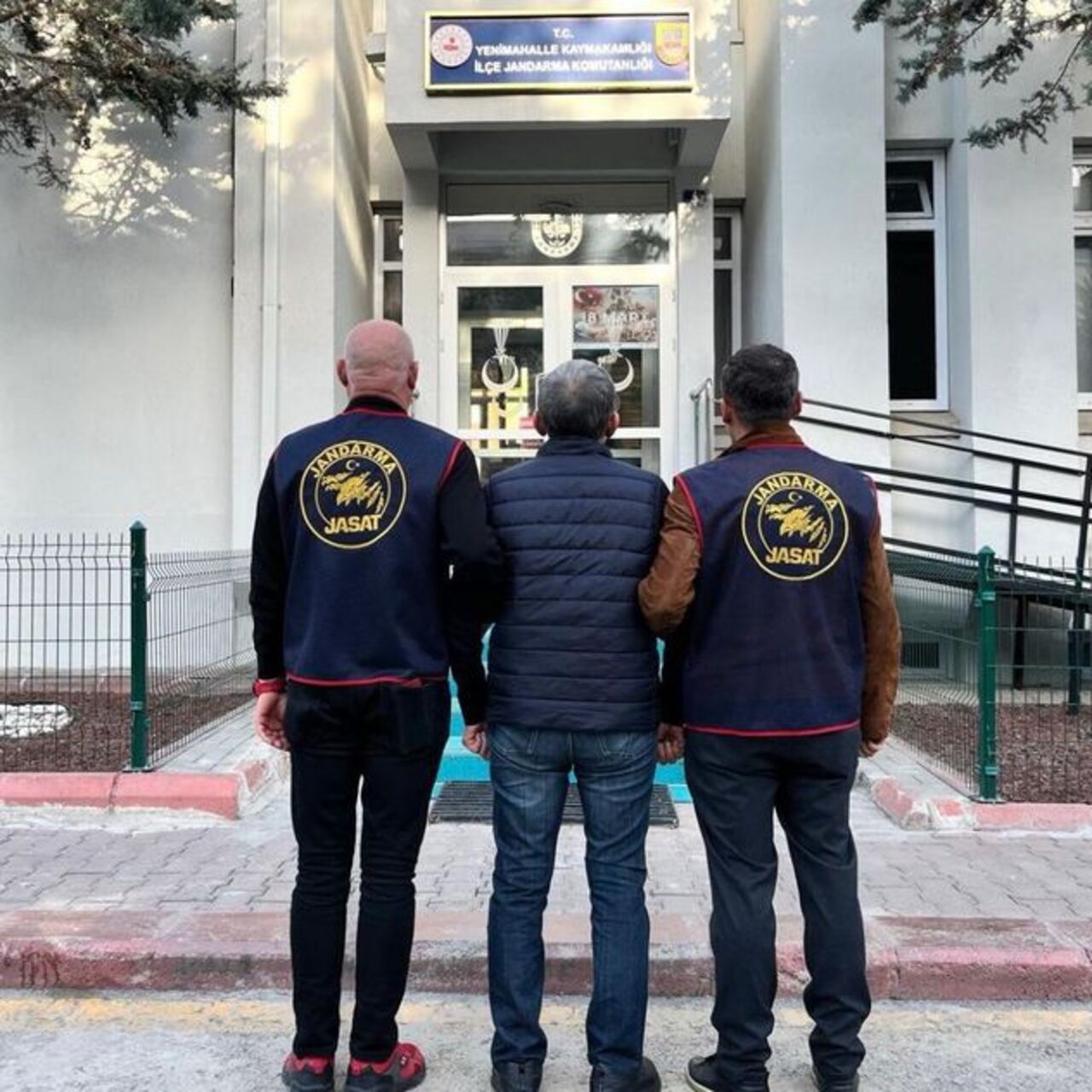 FETÖ'nün 'Dışişleri' yapılanmasına operasyon