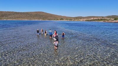 Adadan adaya yürüdüler! "İlk defa böyle bir yer gördüm"