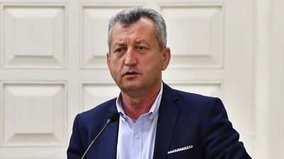 Denizde kalp krizi geçiren eski belediye başkanı öldü