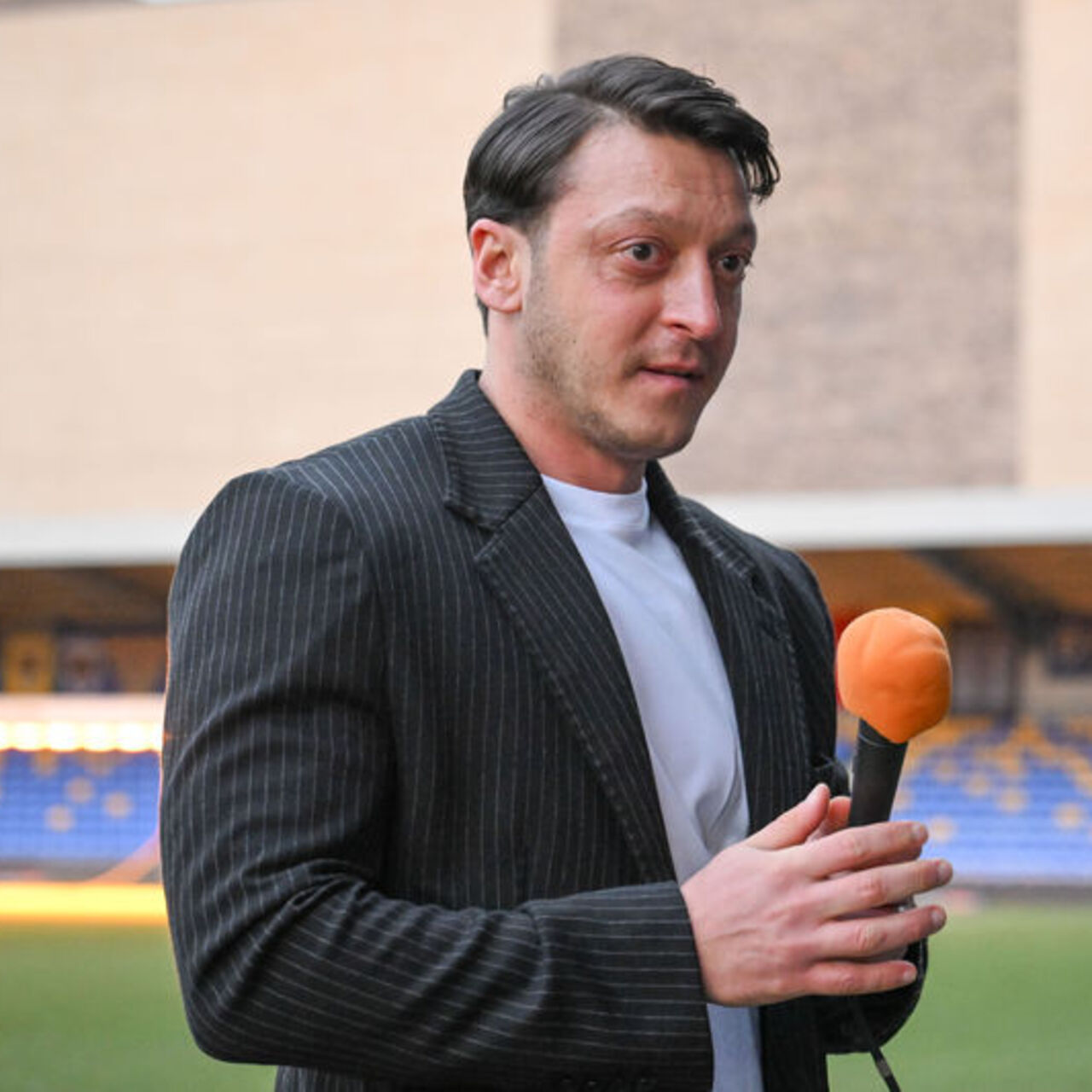Mesut Özil, futbol akademisi kuruyor!