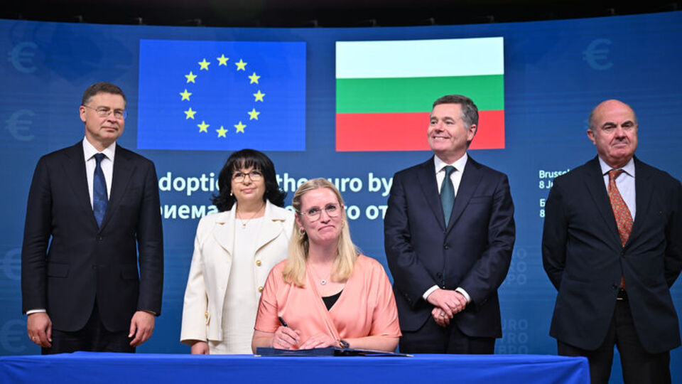 Bulgaristan euro'ya geçiyor