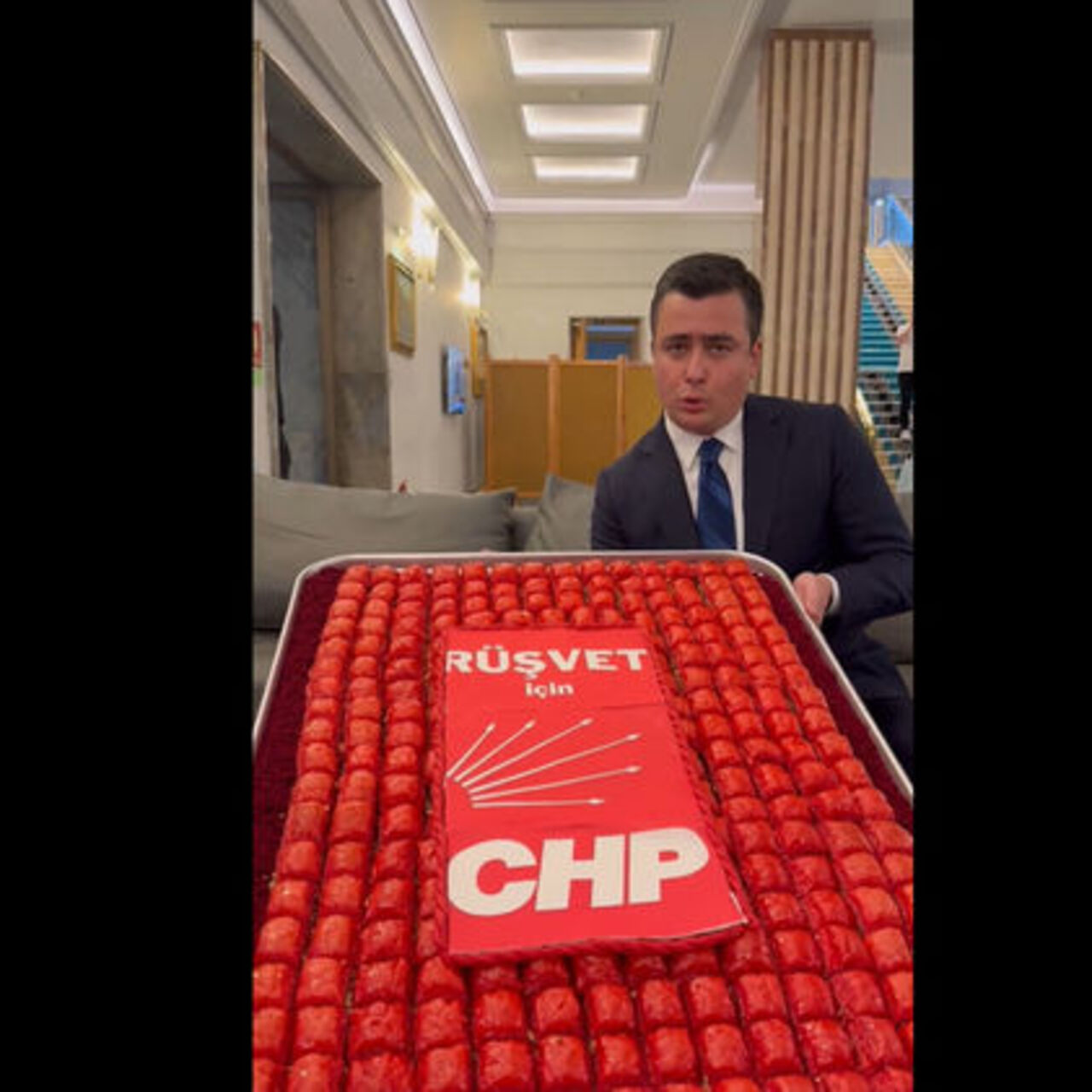 Osman Gökçek’ten CHP’ye ‘baklava’ göndermesi